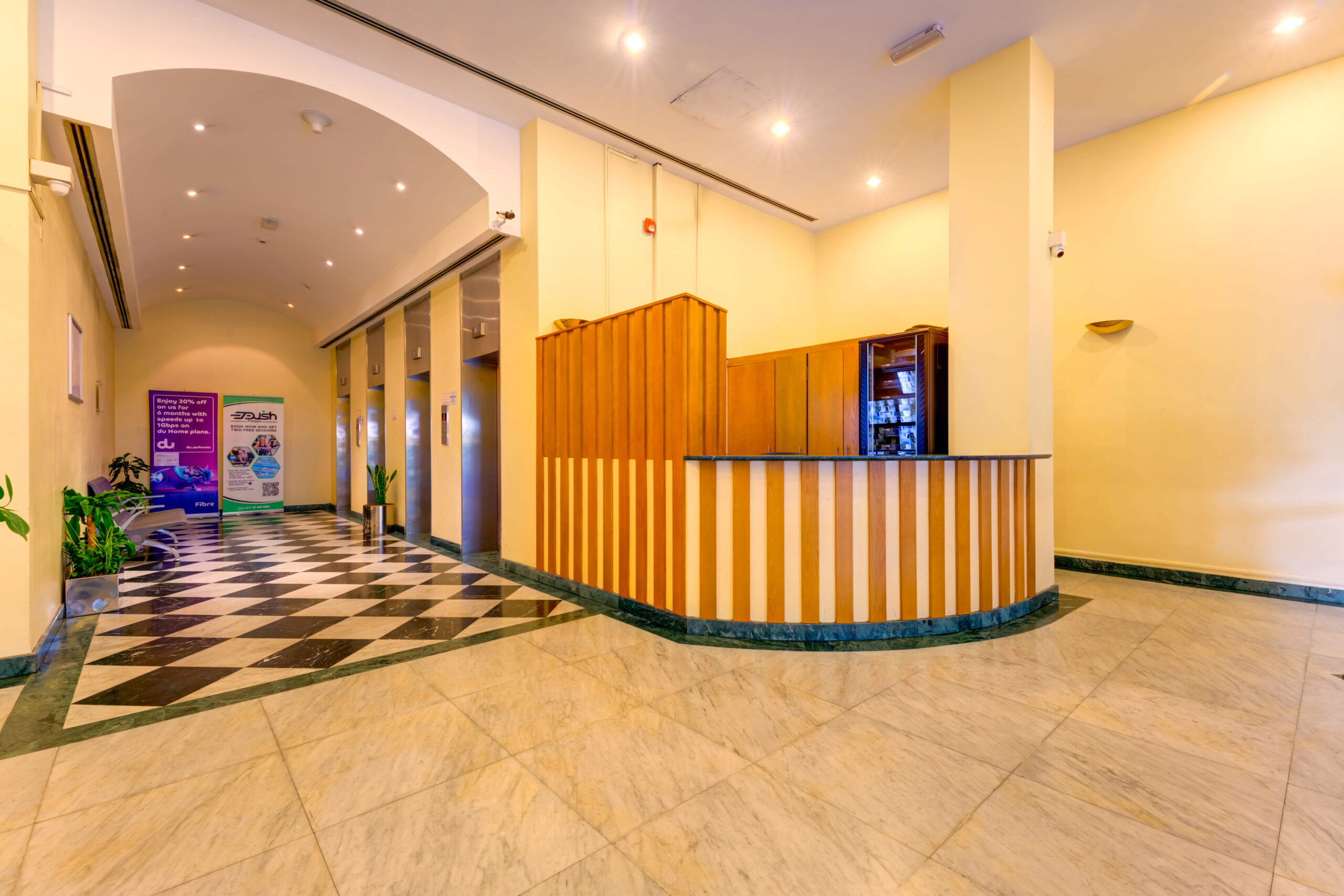 02 Reception Lobby