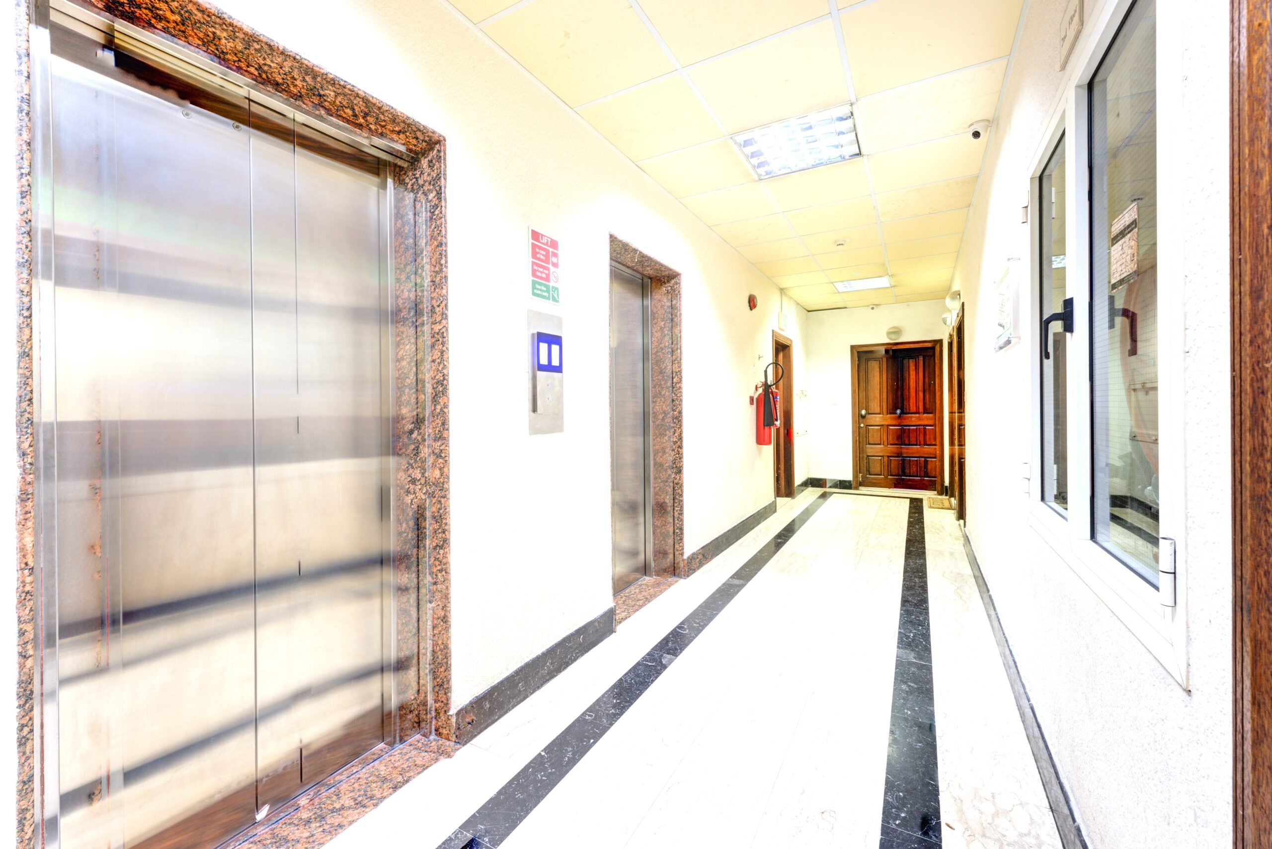 03 Corridor