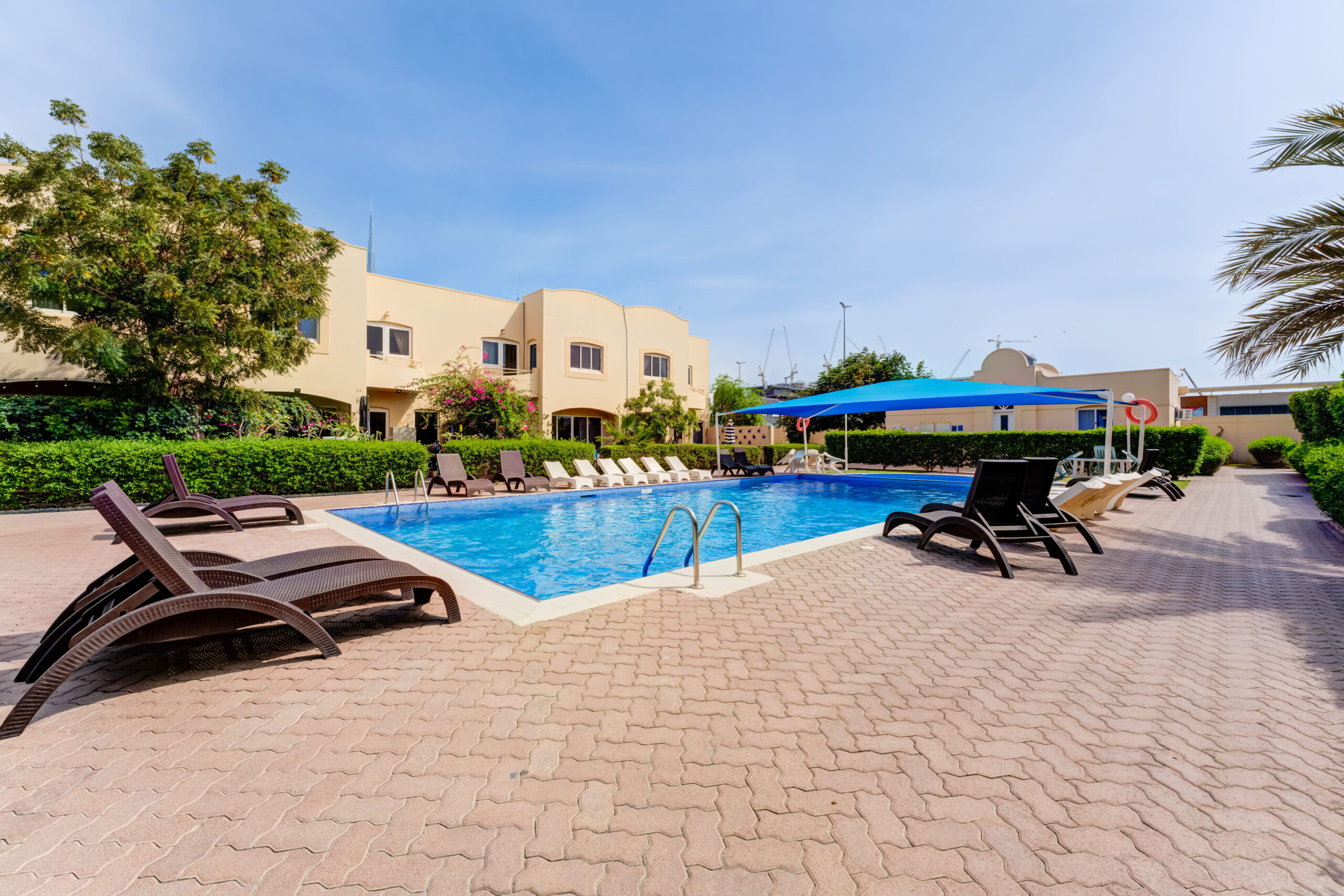 03 Swimming Pool