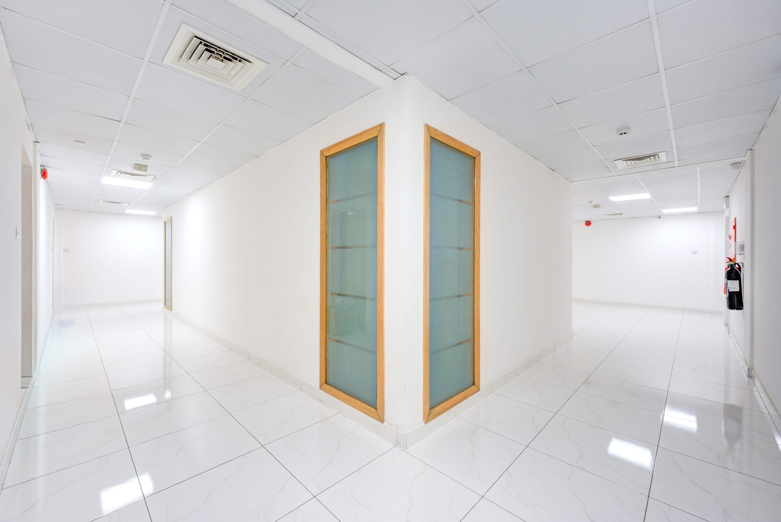 04 Corridor
