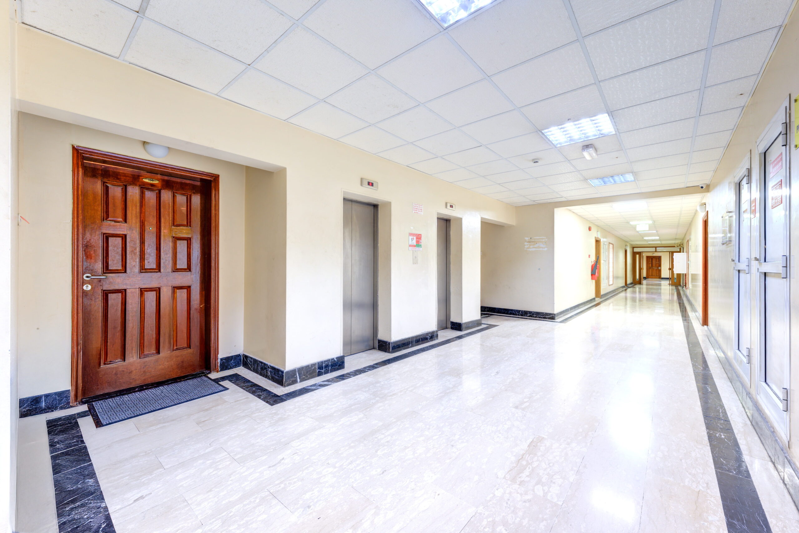 04 Corridor