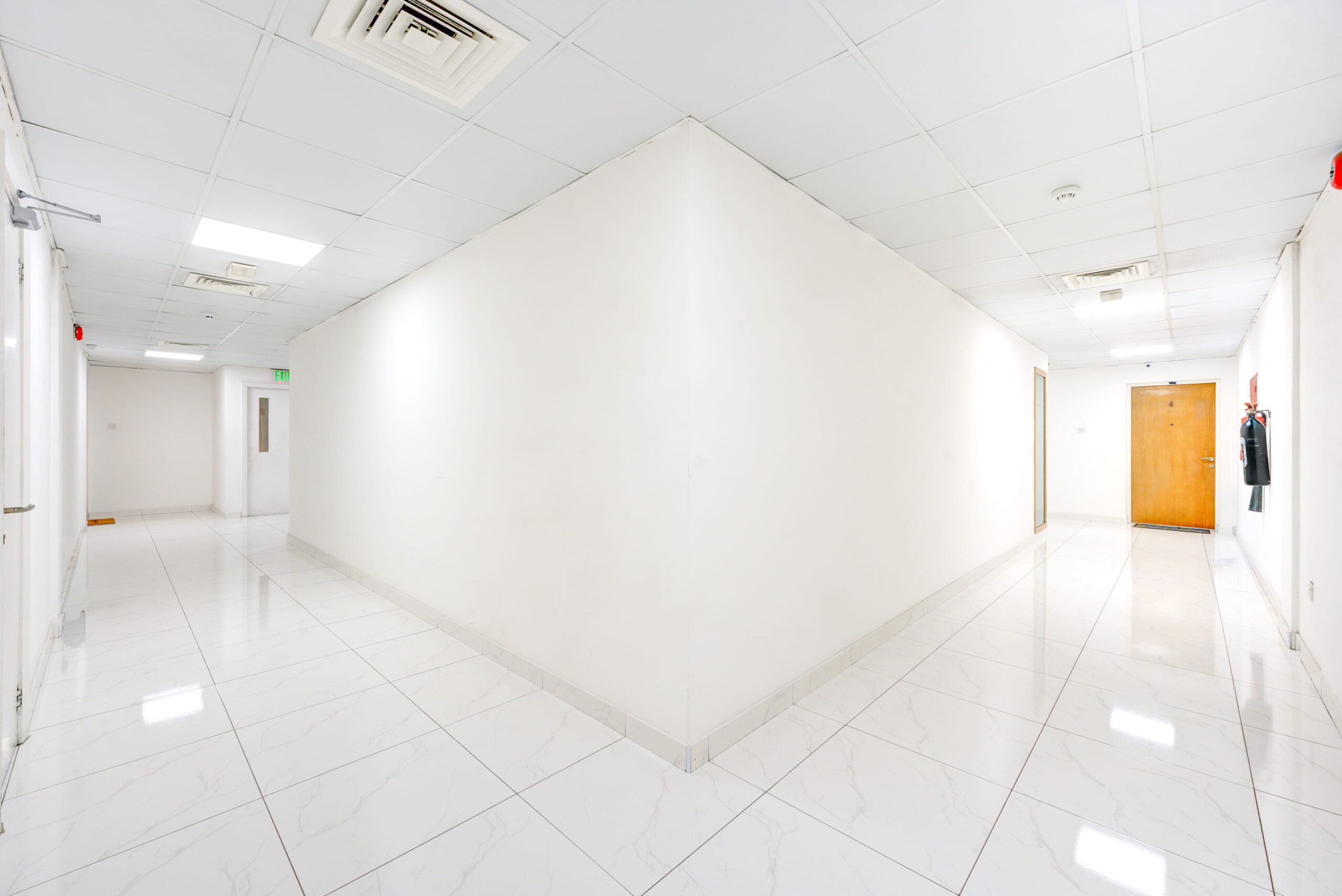05 Corridor