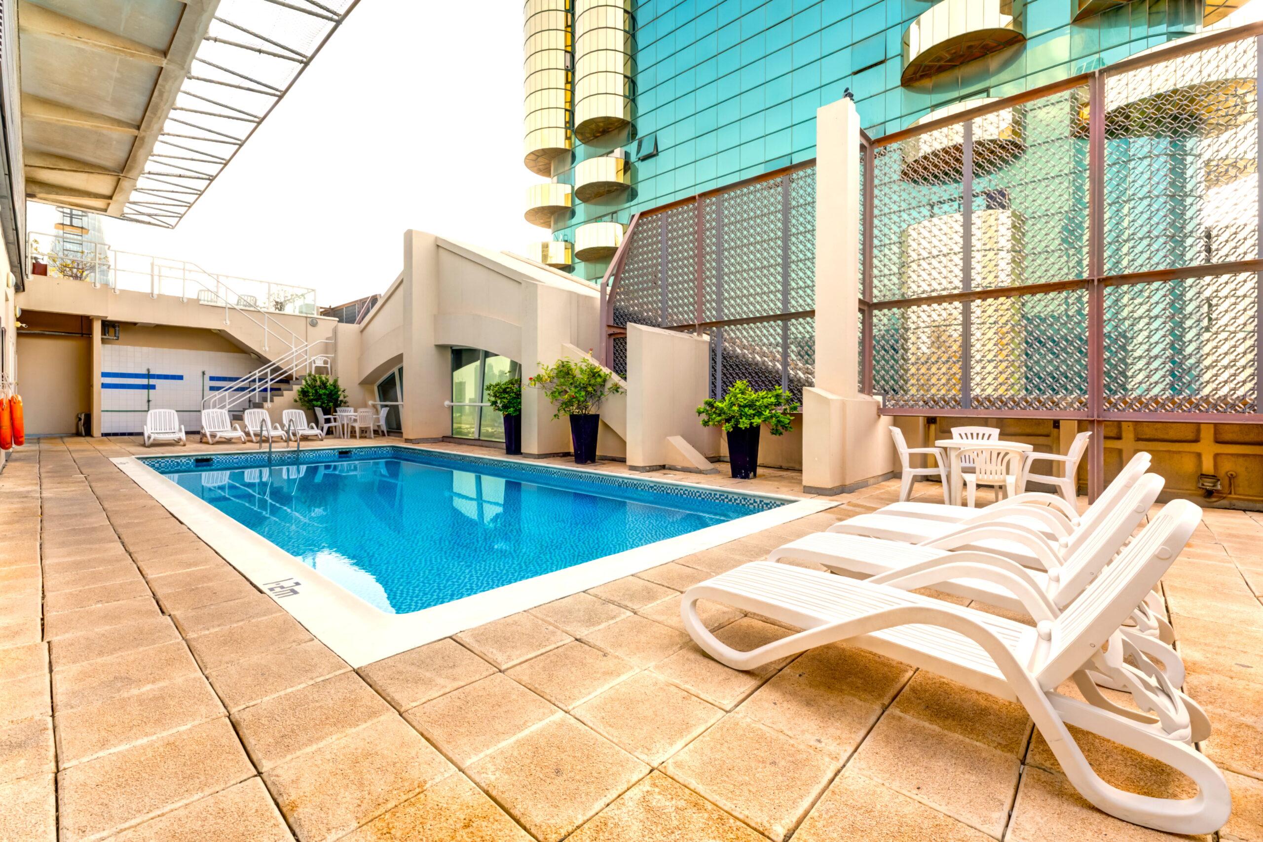 05 Swimming Pool