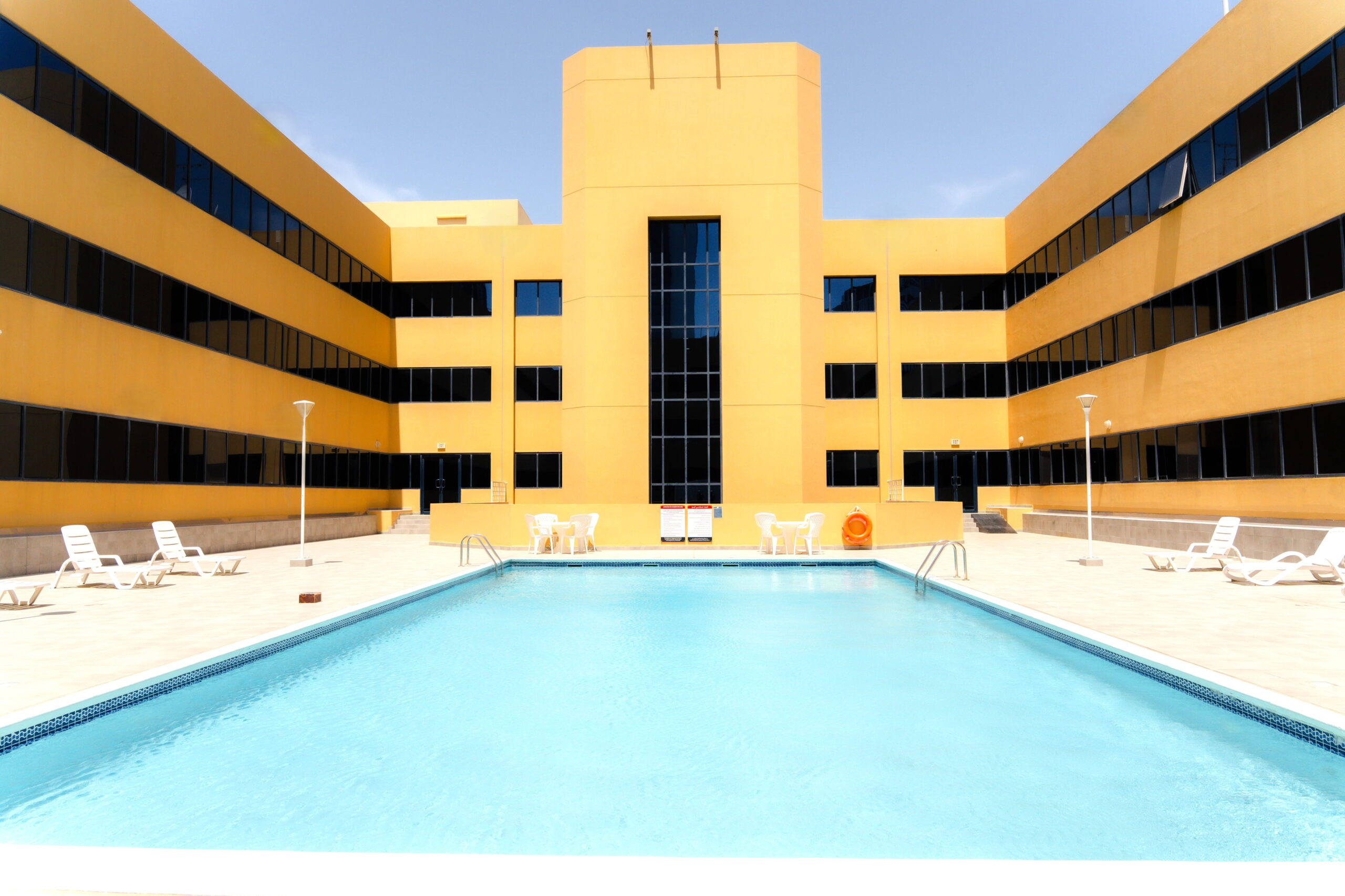 05 Swimming Pool