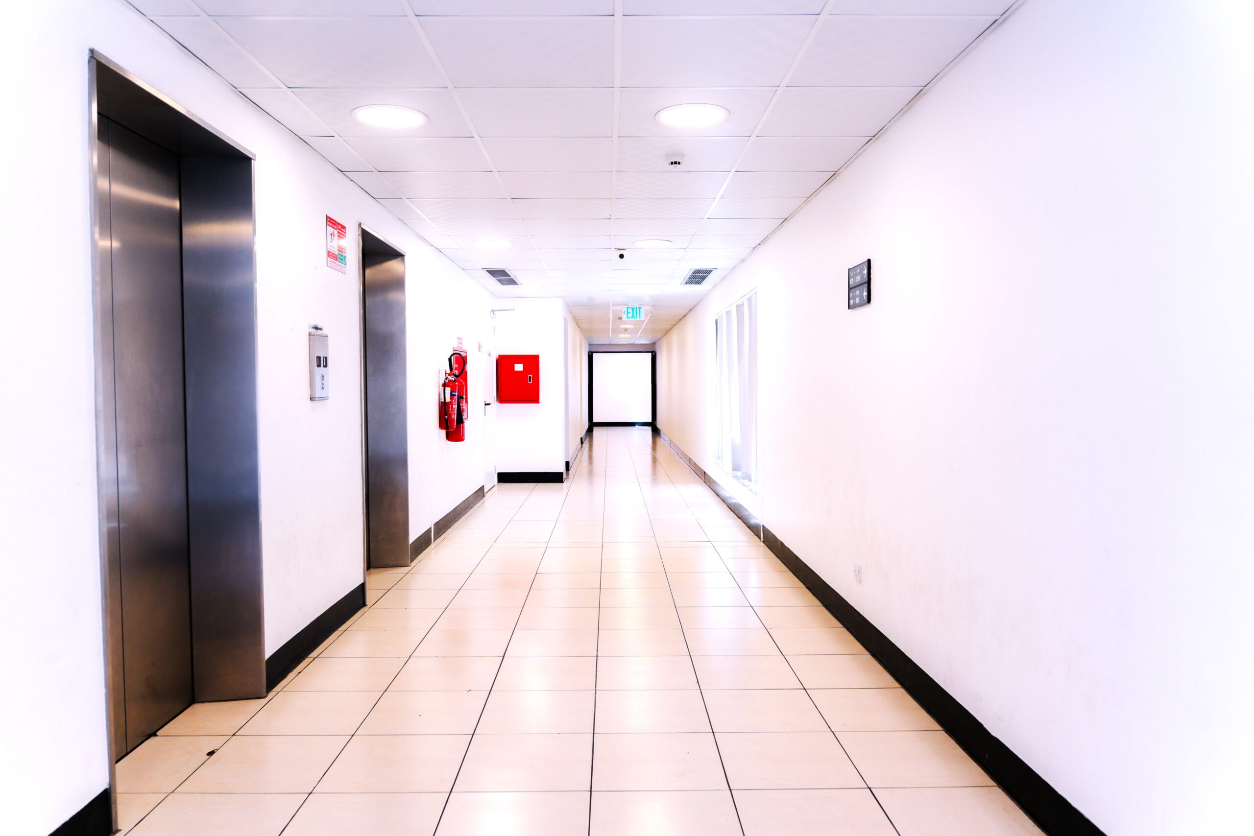 06 Corridor