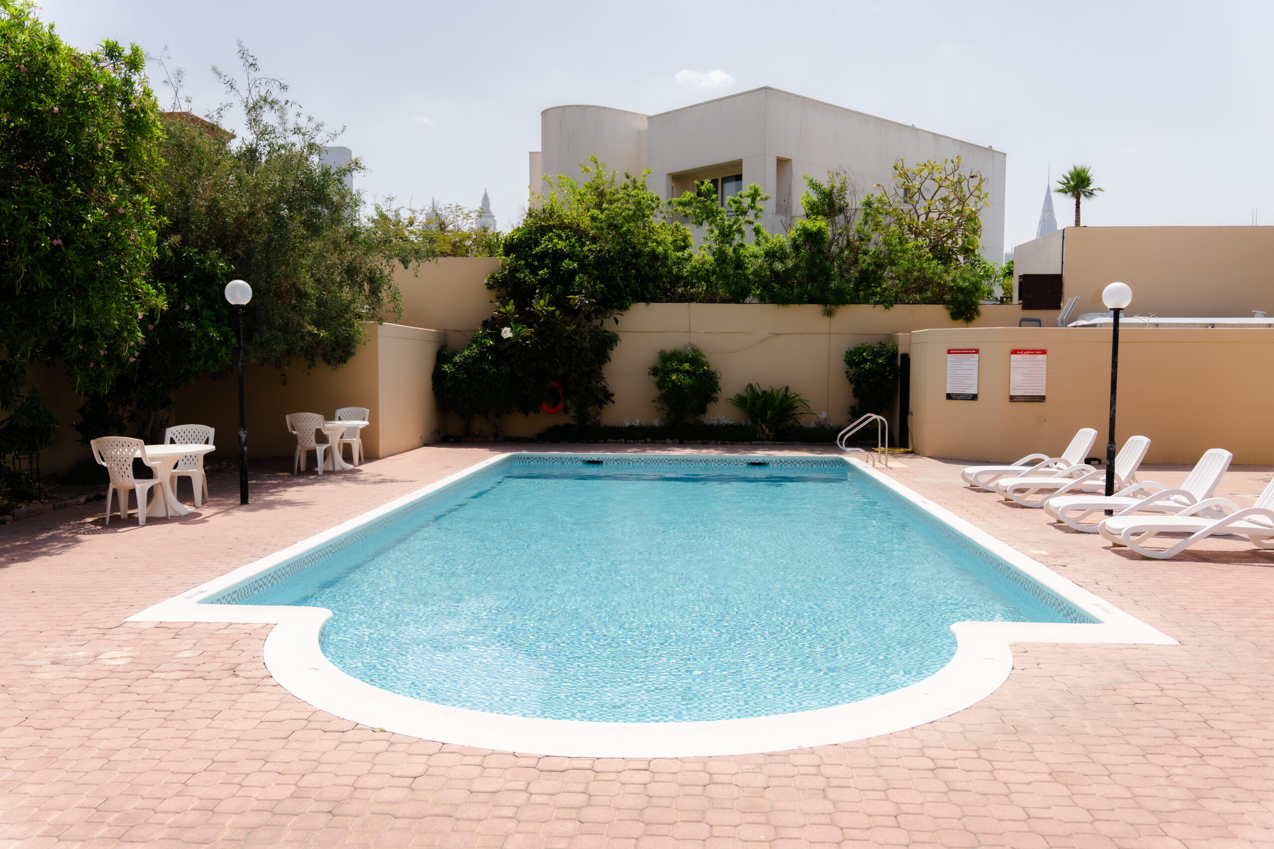 06 Swimming Pool