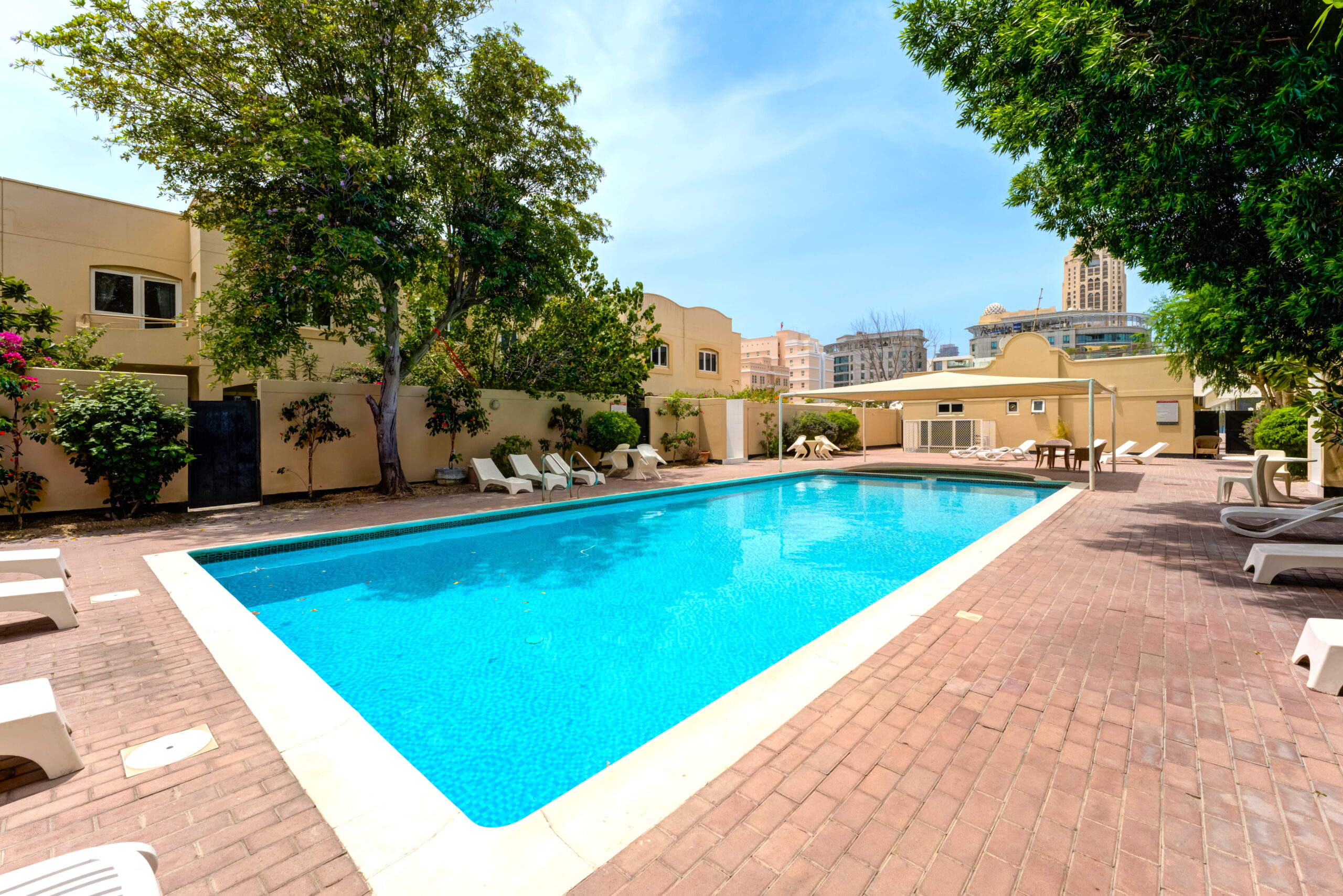 06 Swimming Pool